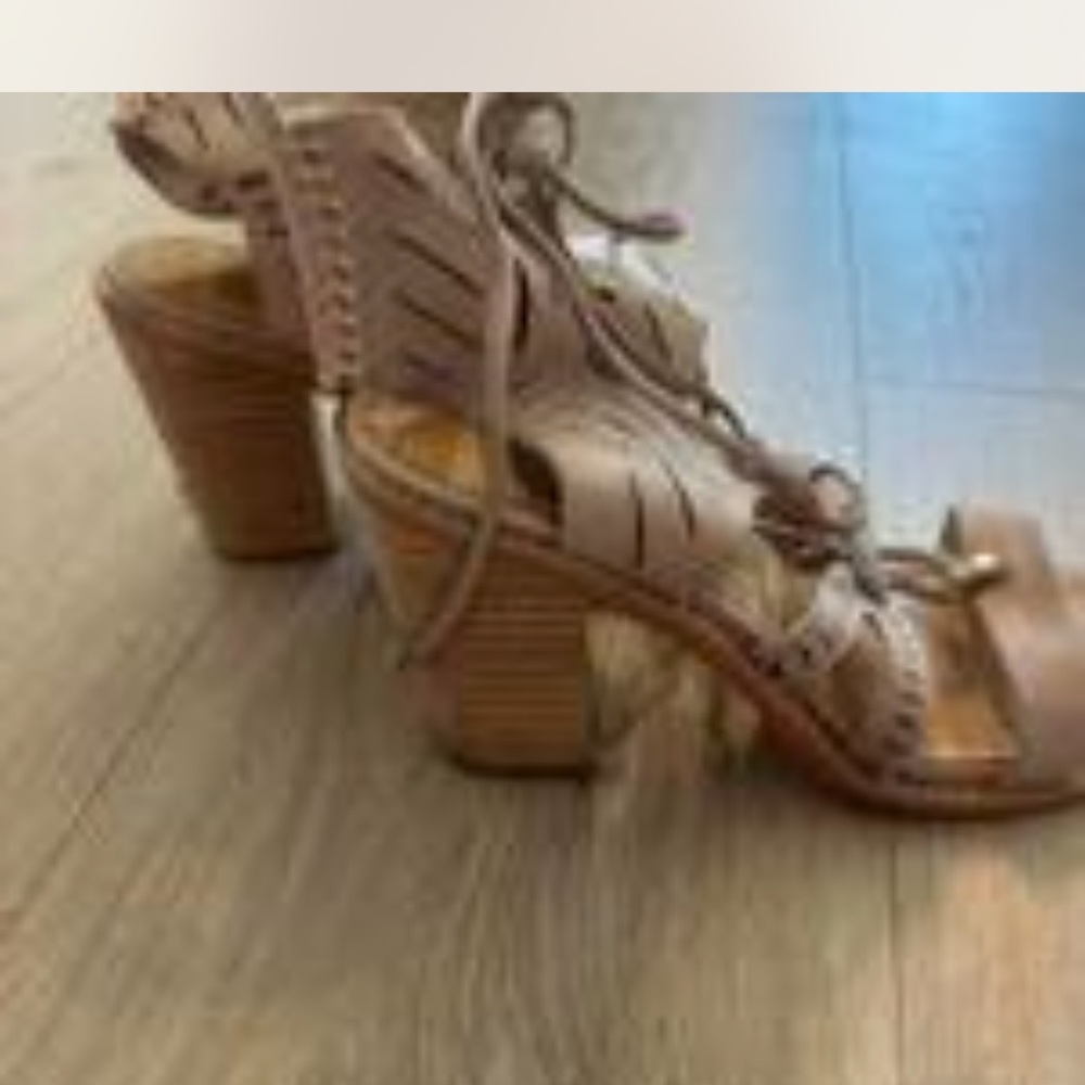 Tan Sandals - Picture 4 of 7